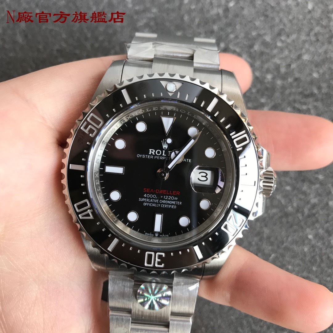 AR頂級新品 SEA-DEELLER 126600＂單紅＂小鬼王全新版本，錶盤6點位多了皇冠標識